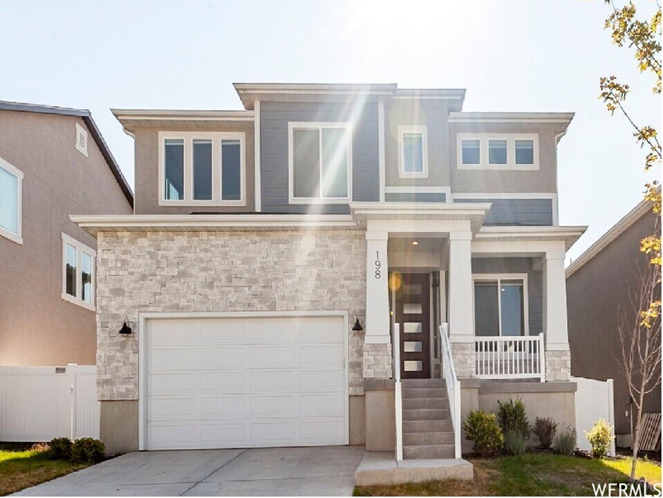 198 N Eden Brook Way in Saratoga Springs, UT - Building Photo
