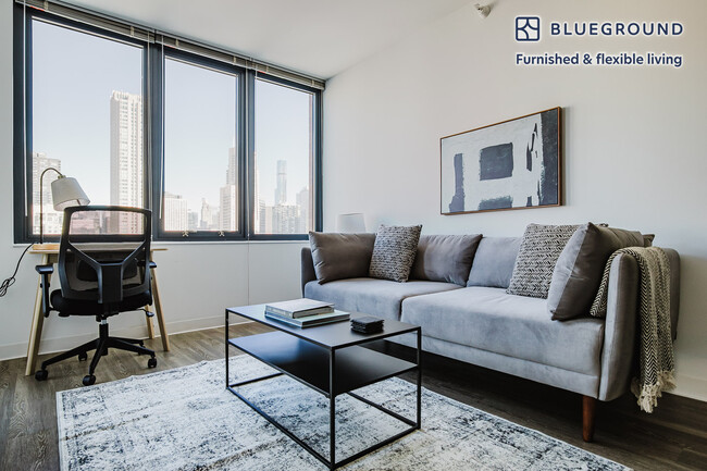 property at 637 N Wells St