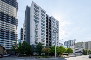 155 Kent St in London, ON - Building Photo