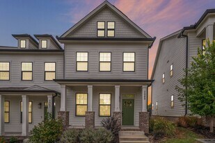 2085 Oakwood Ave in Nashville, TN - Building Photo