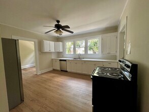 1109 Slater St in Valdosta, GA - Building Photo - Building Photo