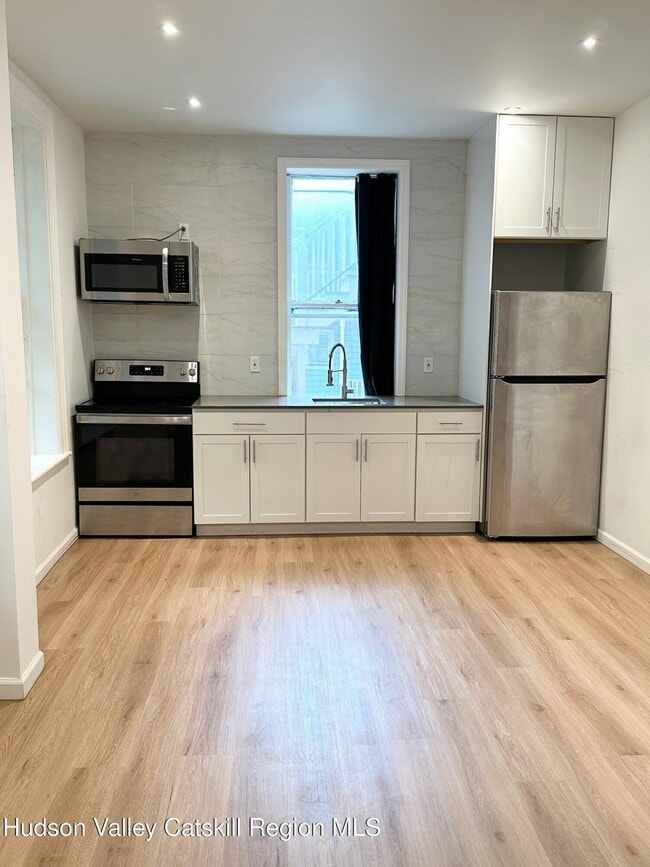 466 Main St in Catskill, NY - Building Photo - Building Photo
