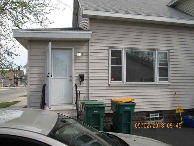 26 N Center St, Unit #1 Center