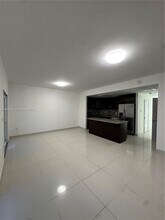 13712 SW 259th St in Homestead, FL - Foto de edificio - Building Photo