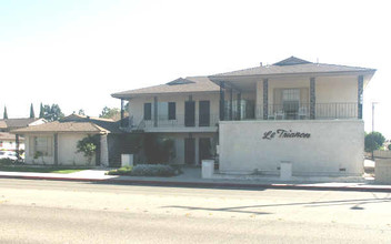 Le Trianon in Garden Grove, CA - Building Photo - Building Photo