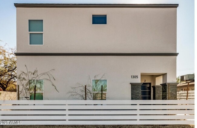 1305 E Madison St in Phoenix, AZ - Building Photo - Building Photo