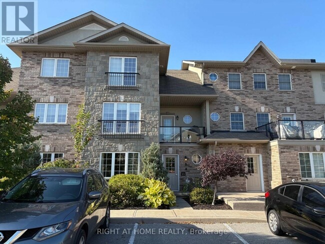 property at 53 Ferndale Dr S