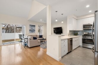 70 Endicott St in Norwood, MA - Building Photo - Building Photo