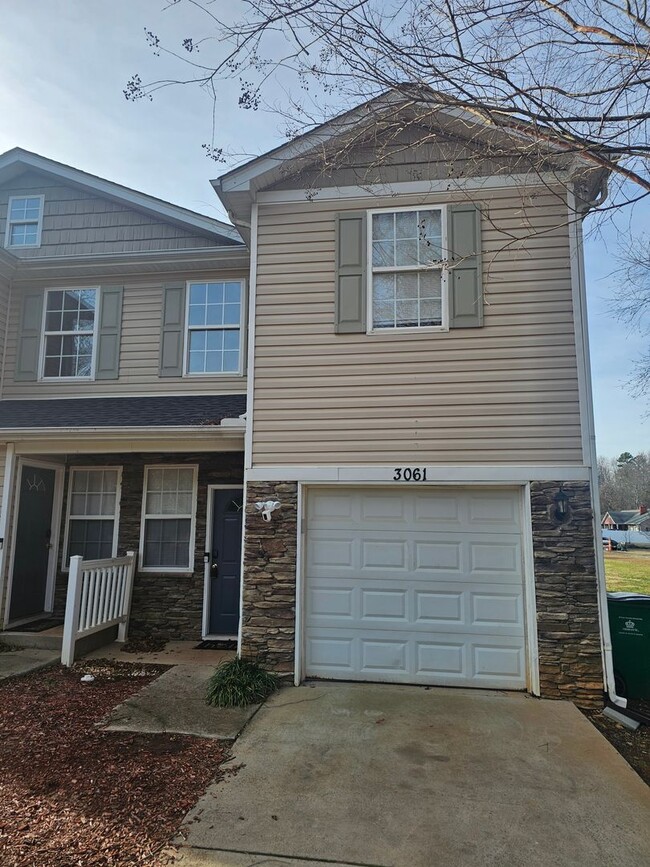 property at 3059 Hubbard Rd