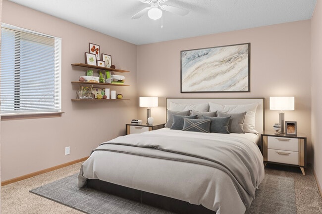 Riverfront Apartments - in Leavenworth, KS - Building Photo - Building Photo