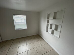 1539 Magnolia Dr, Unit A in West Palm Beach, FL - Building Photo - Building Photo