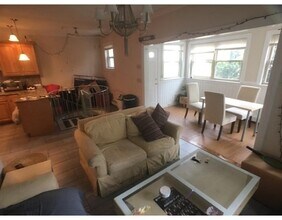 184 Boston St-Unit -1 in Boston, MA - Building Photo - Building Photo