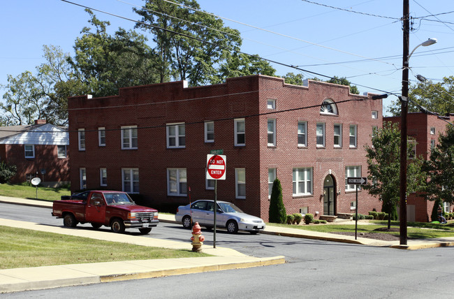 Cork Street Apartments in Winchester, VA - Foto de edificio - Building Photo