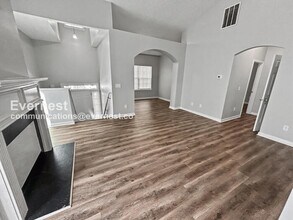 4095 Robin Cir in Atlanta, GA - Building Photo - Building Photo