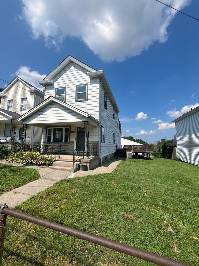 property at 1216 Parkway Ave