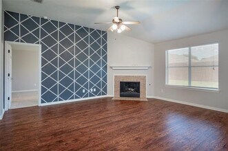 2728 Enchanted Eve Dr in Little Elm, TX - Foto de edificio - Building Photo