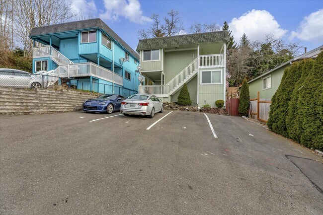 361 Earlington Ave SW in Renton, WA - Building Photo - Building Photo