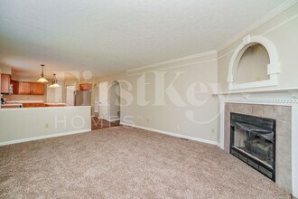 81 Roxbury Dr in Pickerington, OH - Building Photo - Building Photo