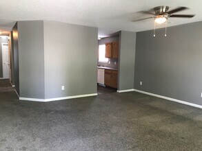 3929 Roundwood Dr in Indianapolis, IN - Building Photo - Building Photo