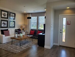16073 E 47th Pl in Denver, CO - Building Photo - Building Photo