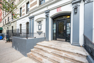 180 Saint Nicholas Ave in New York, NY - Building Photo - Building Photo