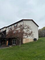 24 Dartmouth Ct in Mechanicsburg, PA - Building Photo