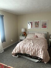 22 Brittany Dr in Middletown, NY - Building Photo - Building Photo