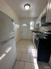 120 Holmes Dr in Pensacola, FL - Building Photo - Building Photo
