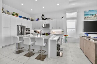 8331 Royal County Down Rd in Boca Raton, FL - Building Photo - Building Photo
