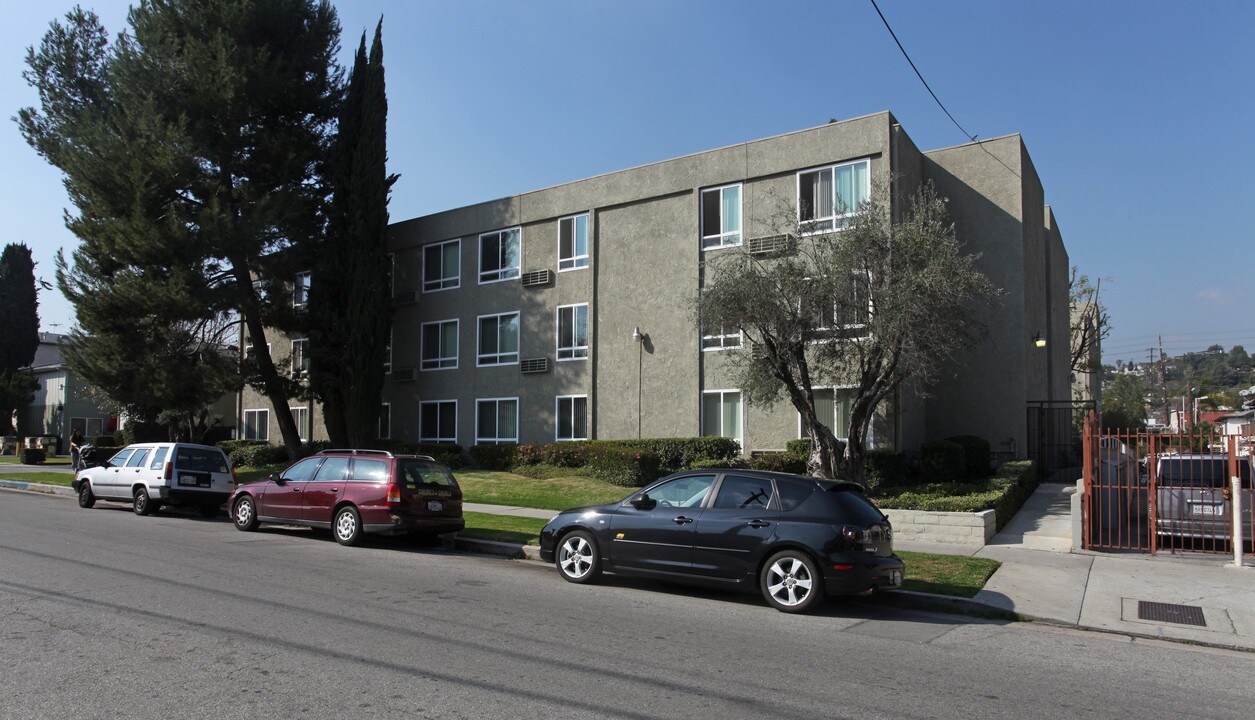 Tres Lomas Garden (62+ Senior Community) in Los Angeles, CA - Building Photo