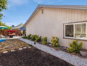 6438 Santa Catarina Way in Citrus Heights, CA - Building Photo - Building Photo