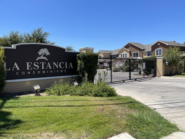 2619 San Isidro Pkwy in Laredo, TX - Building Photo - Building Photo