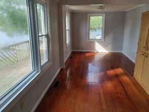 114 Residence Dr in Cross Hill, SC - Building Photo - Building Photo
