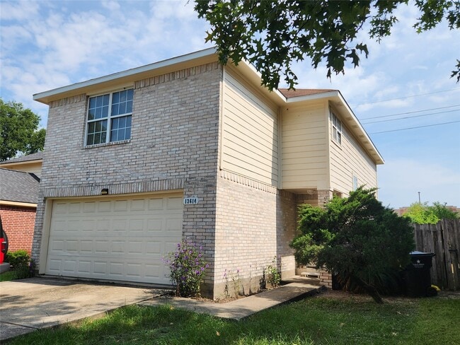 13614 Repa Ln