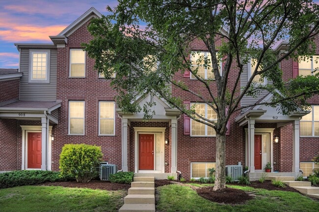 property at 910 Neudearborn Ln