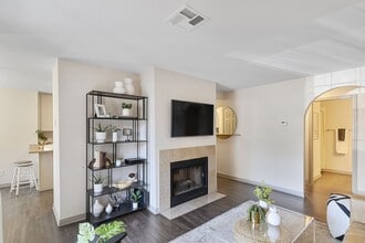 Fairways on Green Valley in Henderson, NV - Building Photo - Interior Photo