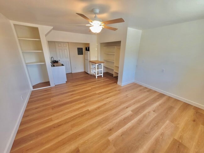 property at 1550 Encino Dr