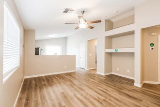 5532 Eagle Claw Ave in Las Vegas, NV - Foto de edificio - Building Photo