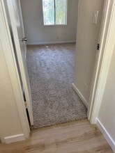 512 Fein Ave, Unit B in Paso Robles, CA - Foto de edificio - Building Photo