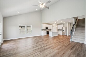 714 London Town Ln in McKinney, TX - Foto de edificio - Building Photo