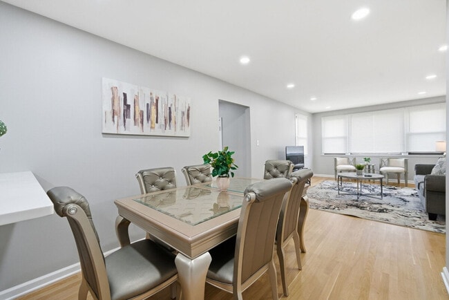 12804 W Playfield Dr in Midlothian, IL - Building Photo - Building Photo