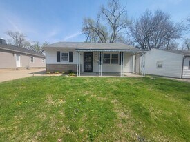 4020 N Bryer Pl in Peoria, IL - Building Photo