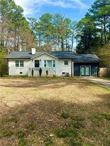 5442 Scofield Rd in Atlanta, GA - Building Photo