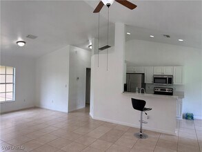 3410 56th St W in Lehigh Acres, FL - Foto de edificio - Building Photo