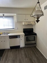 25332 Shiawassee Cir in Southfield, MI - Building Photo - Building Photo
