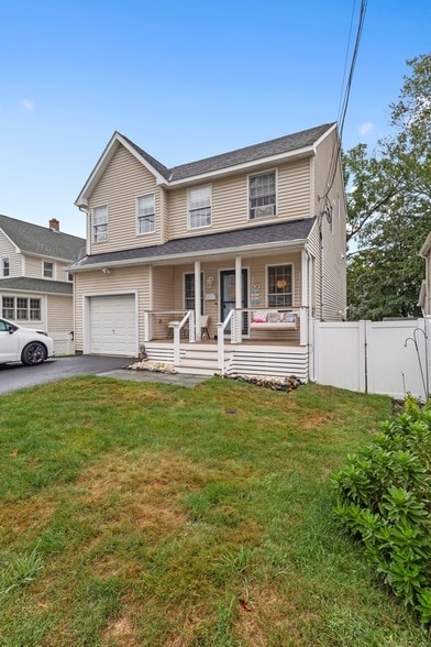 65 Orland St in Milford, CT - Building Photo - Building Photo