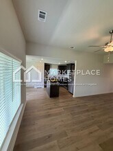 933 Burlington Ave in Fort Worth, TX - Building Photo - Building Photo