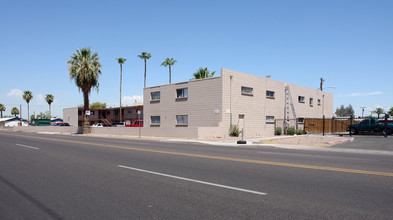 Roosevelt Apartments in Phoenix, AZ - Building Photo - Building Photo