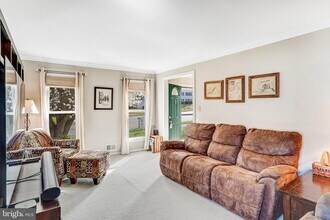 6302 Shiplett Blvd in Burke, VA - Building Photo - Building Photo