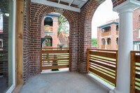 Courtyard On Maple Apartments-Student Housing - 6